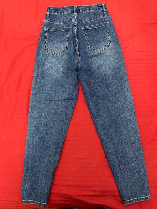 Джинсы женские б/у, в хорошем качестве