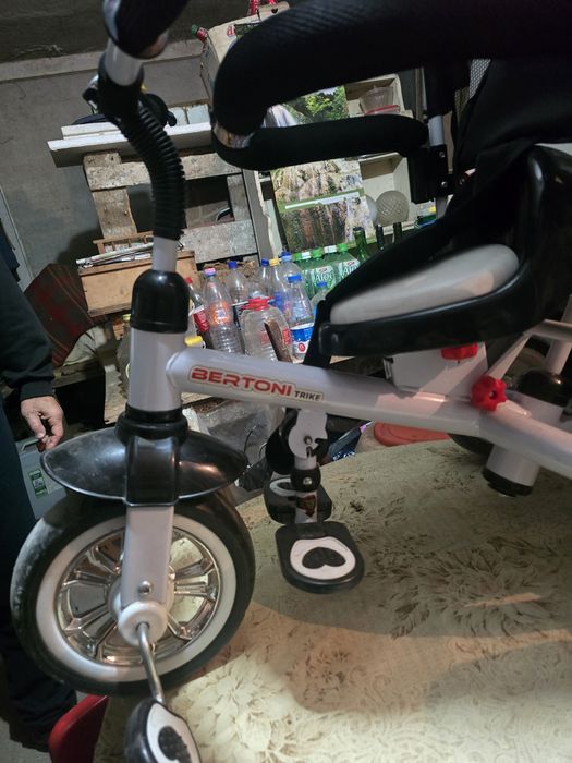 Детска триколка запазена