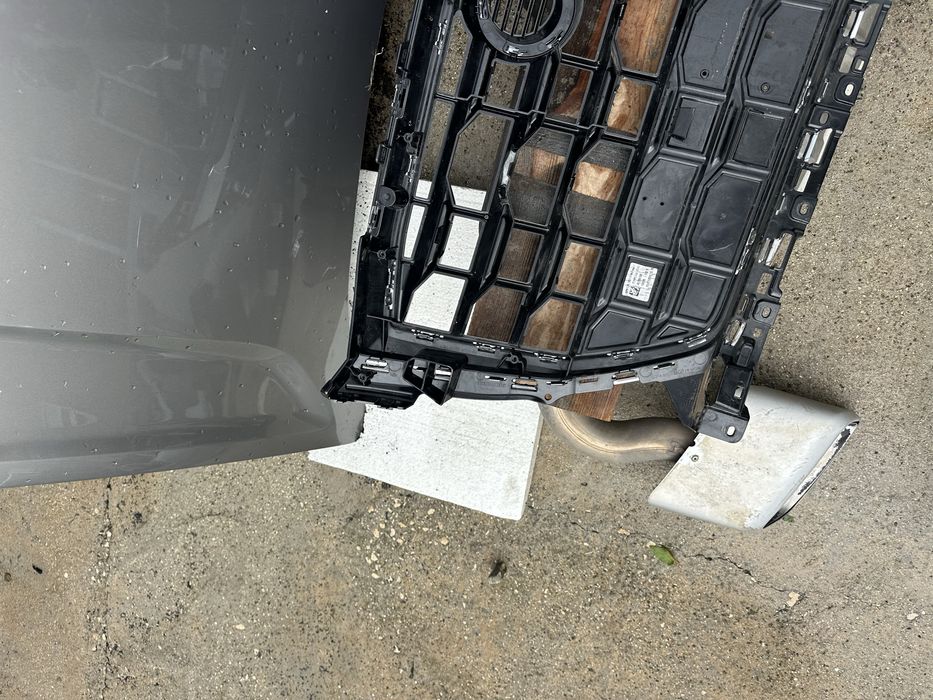 Audi Q2 предна маска ОЕ