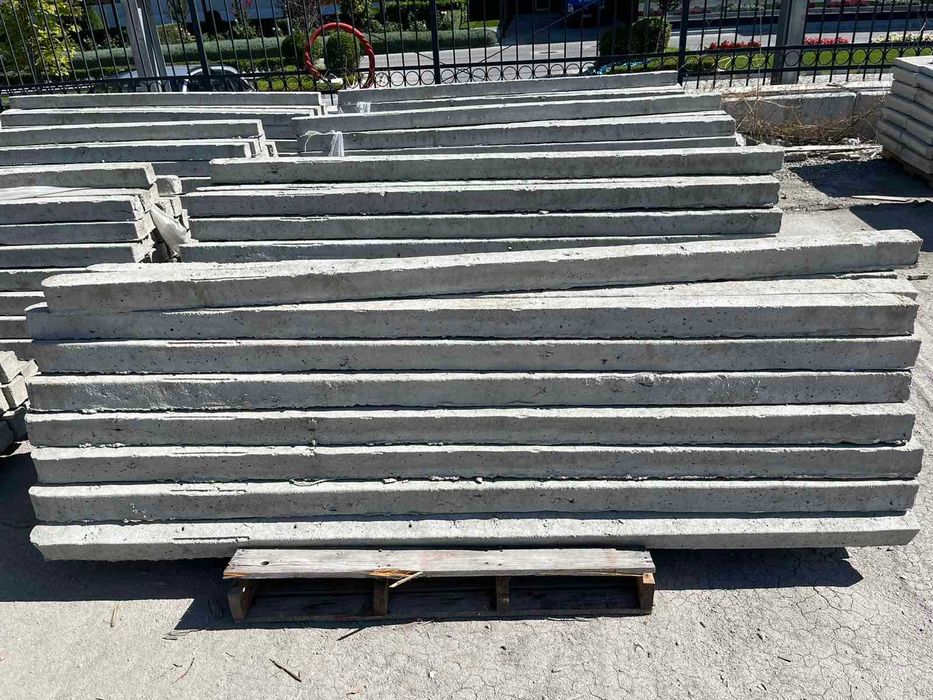 Бетонни колчета 8/8/2.30м