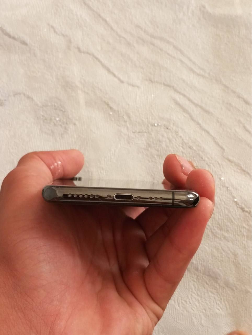Iphone xs 64gb,76 emkost