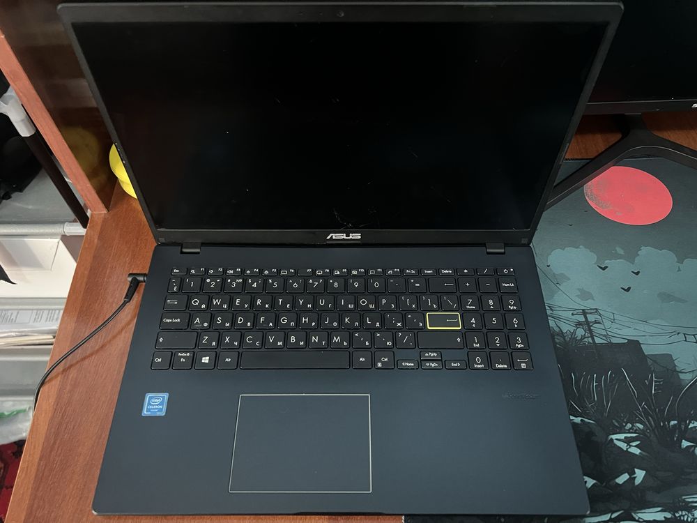 Ноутбук ASUS L510MA (б/у, нерабочий экран)