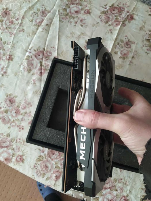 AMD Radeon RX 6750 XT Mech2x 12GB GDDR6