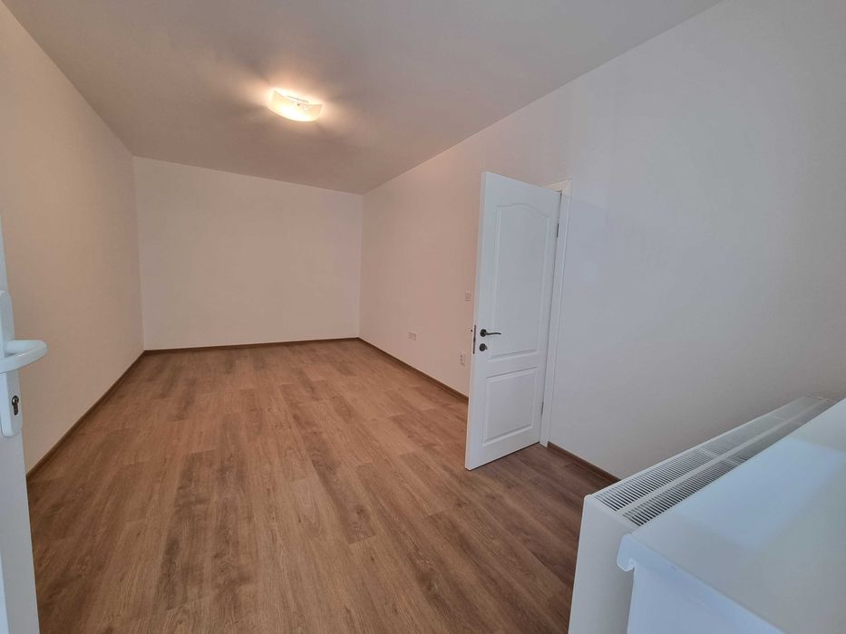 Apartament renovat 3 camere, parter, acces separat, Cetate