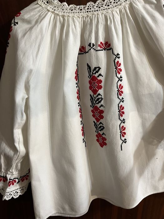 Camasa ie traditionala