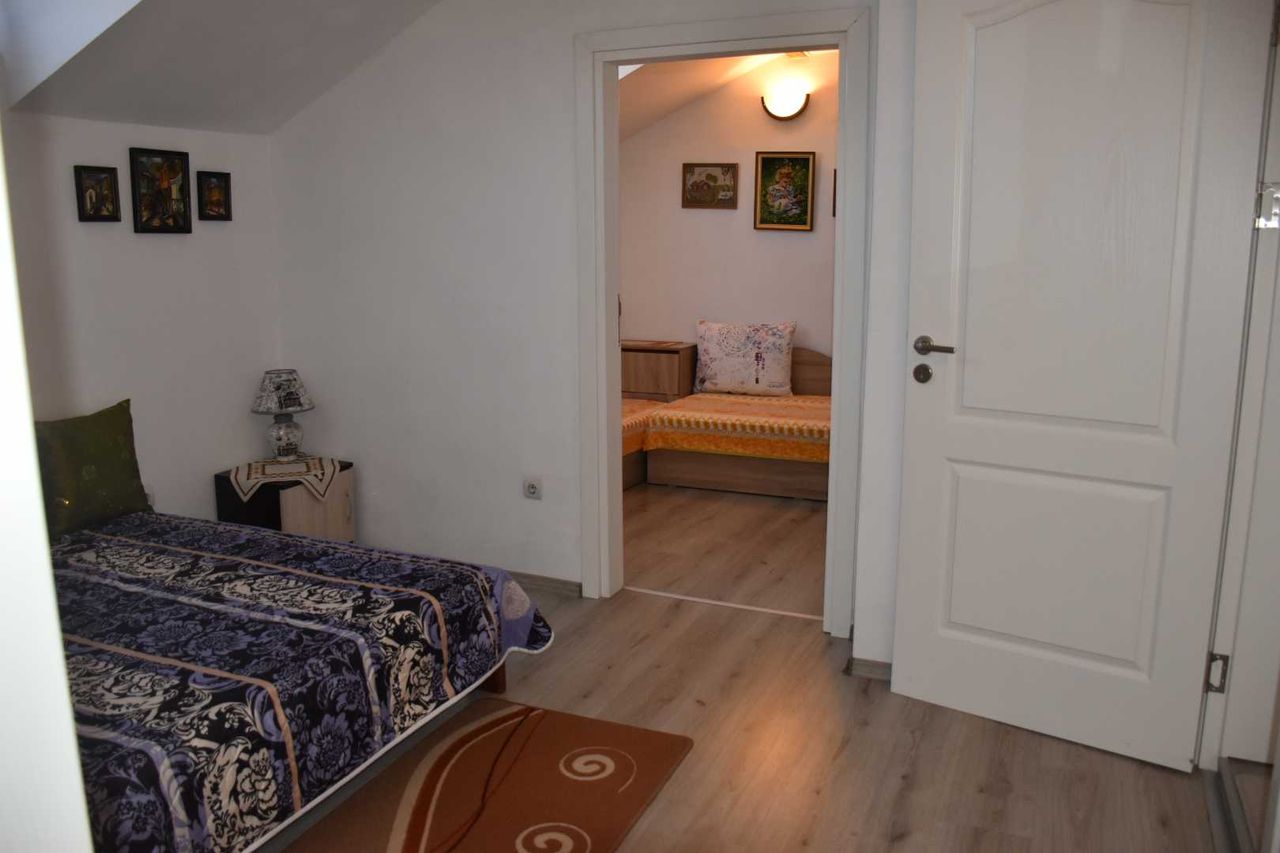 Продава се Тристаен апартамент в Пловдив, Център - 70 кв.м за 1386 €/кв.м - Снимка #2