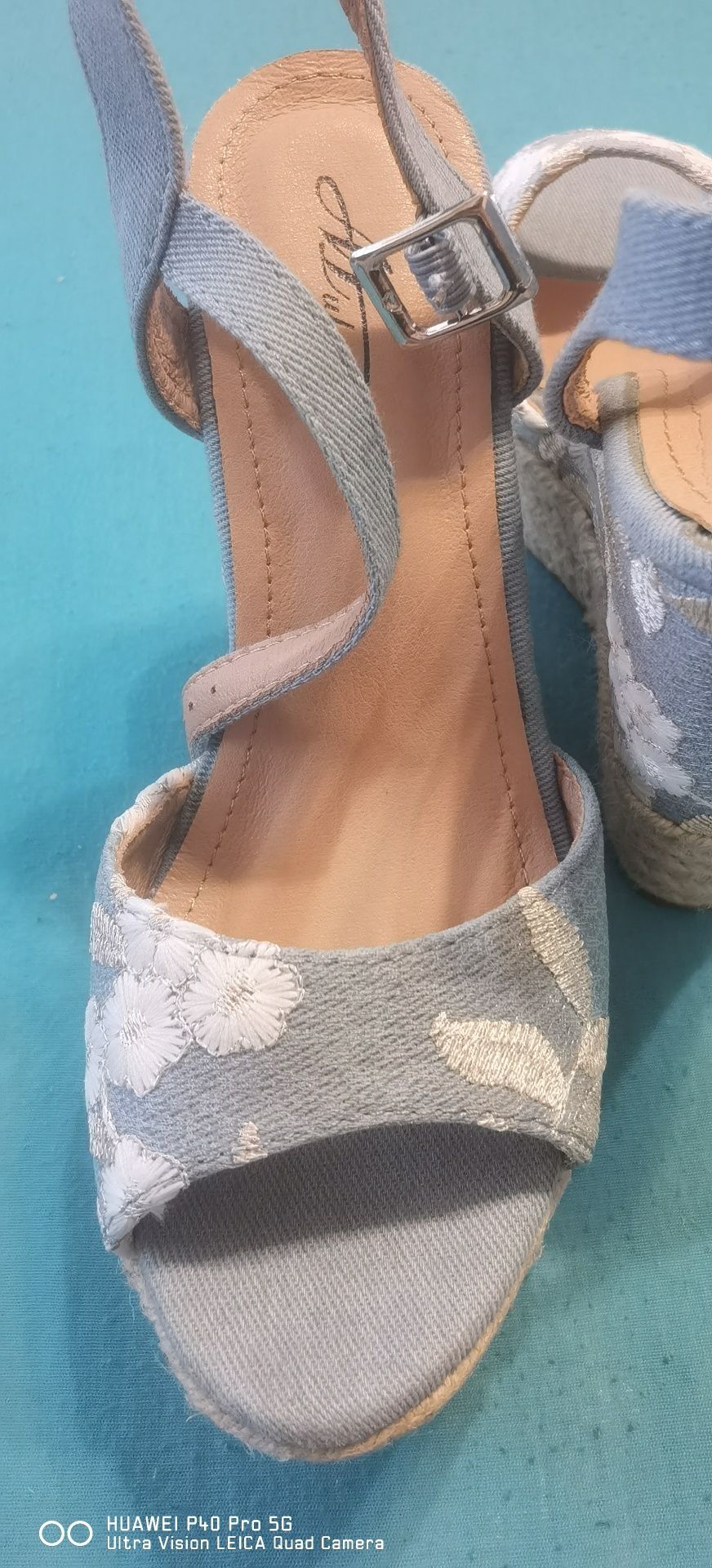 Дамски дънкени сандали