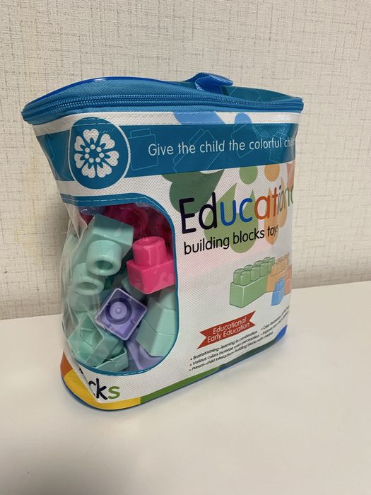 Конструктор от мека, гъвкава пластмаса - 56 елемента