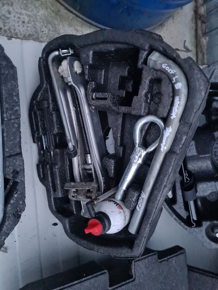 Kit spuma roată rezerva mazda cx5,gj,Mercedes ML W164, r classe,golf 5
