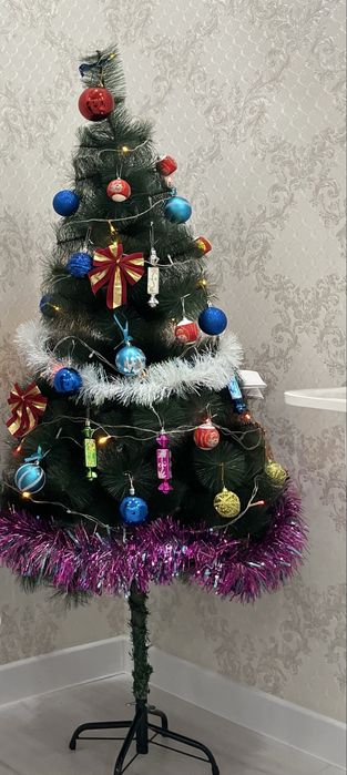 Продается Новогодняя ёлка