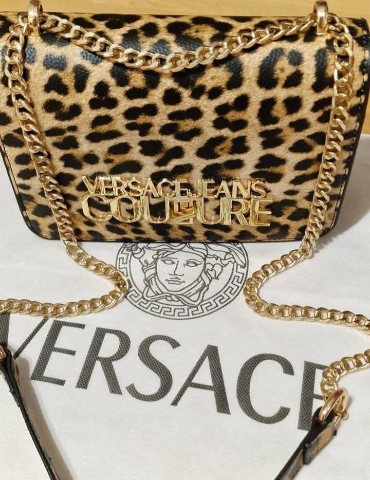 Geanta damă,model animal print, logo metalic auriu, saculet, etichetă