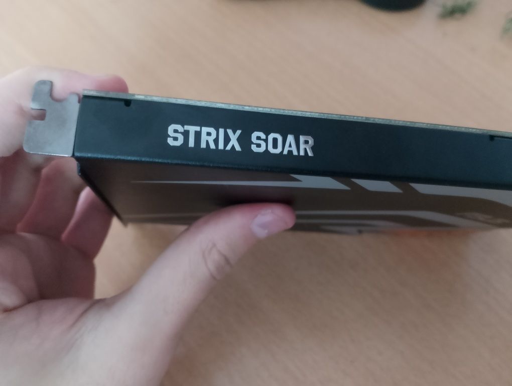 Продам звуковую карту STRIX SOLAR