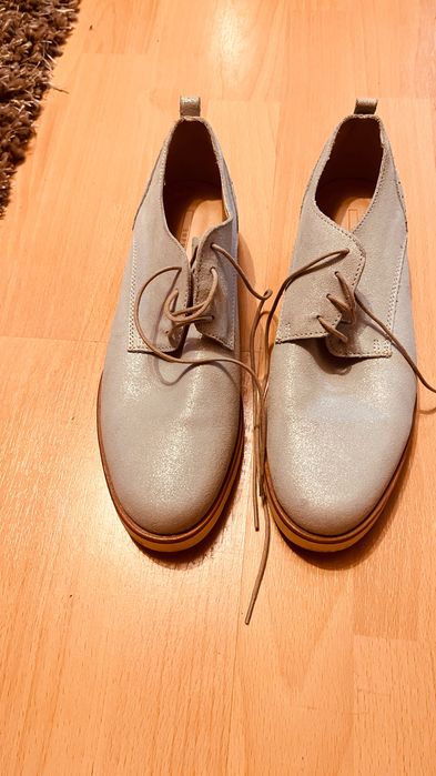 Обувки Esprit спортно елегантни