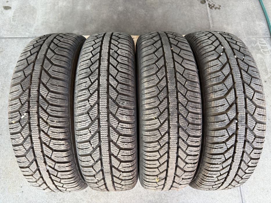 4бр. КАТО НОВИ Зимни Гуми 175/65R/15 -SEMPERIT- DOT:2623- 7.0мм+6.7мм