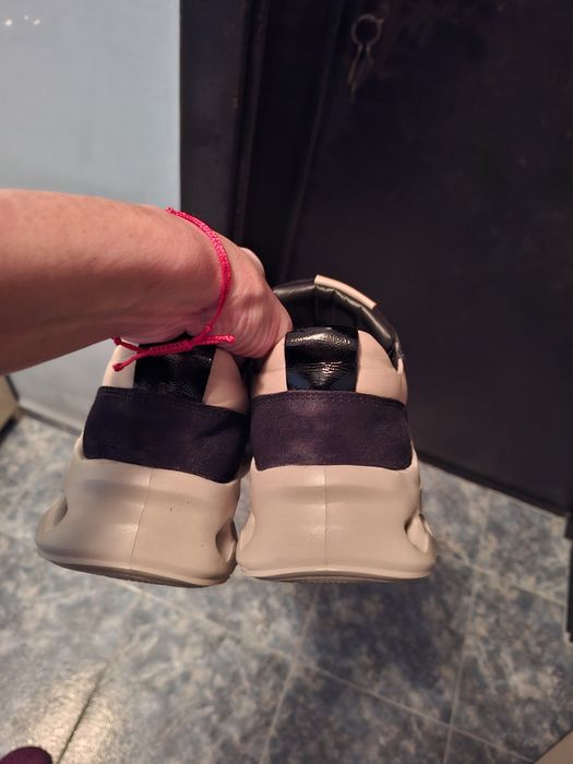 Бианки, естествена кожа, нови