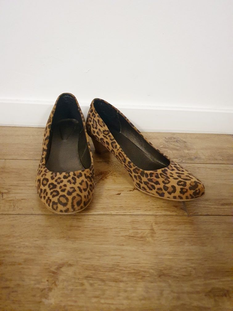 Pantofi/opincute cu toc mic animal print piele naturala