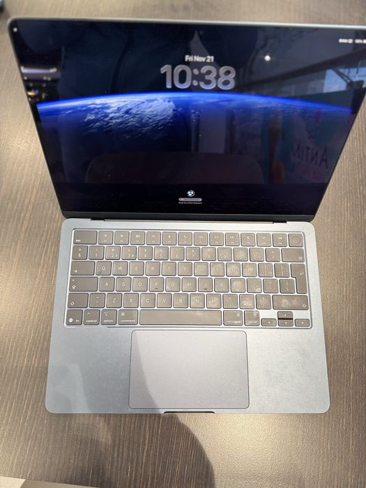 Macbook 13inch M4 512GB 2025