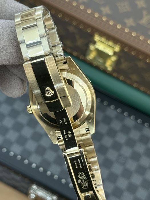 Rolex Sky-Dweller Oyster Green Dial