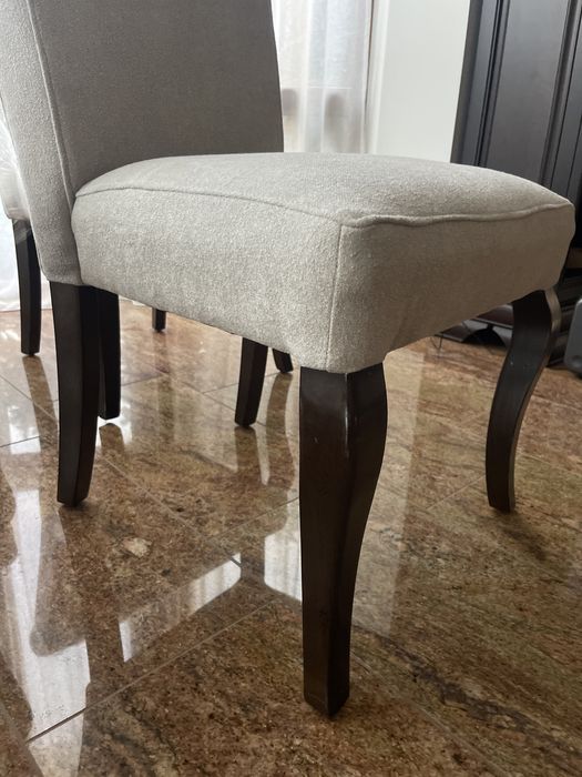 Scaune tapitate bucle marunt lemn masiv