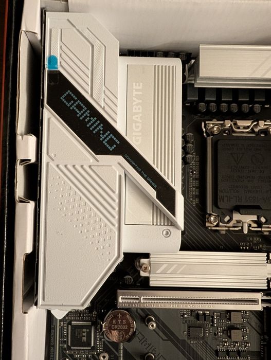 Placa de Baza LGA1851 Gigabyte Z890 Gaming X mATX ca noua boxed