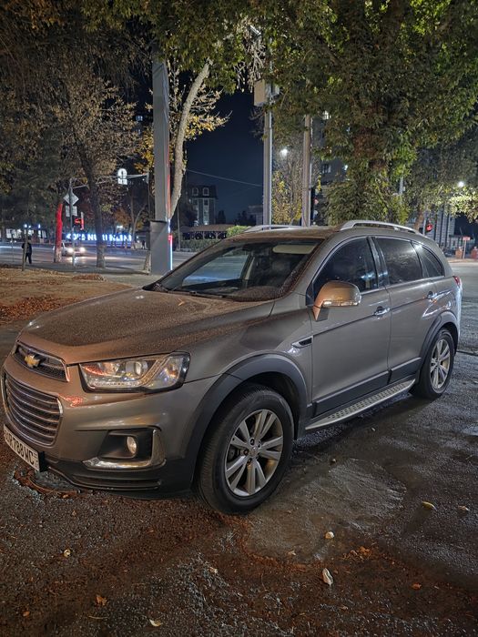 Продаю срочно свою машину каптива 2015 год 100 тысяч Пробег