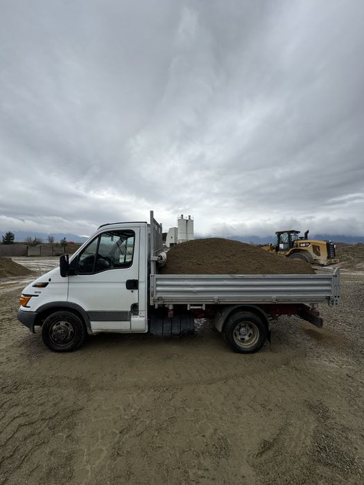 Transport agregate , marfa , moloz etc.