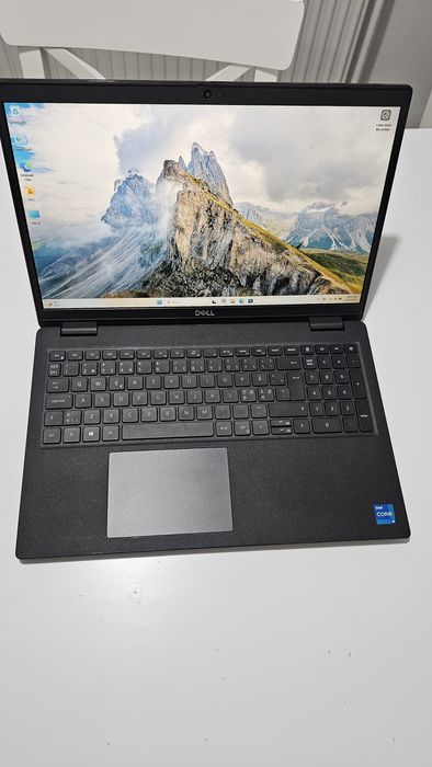 Dell Latitude 3520 intel i.5 1135G7 16 gb rami