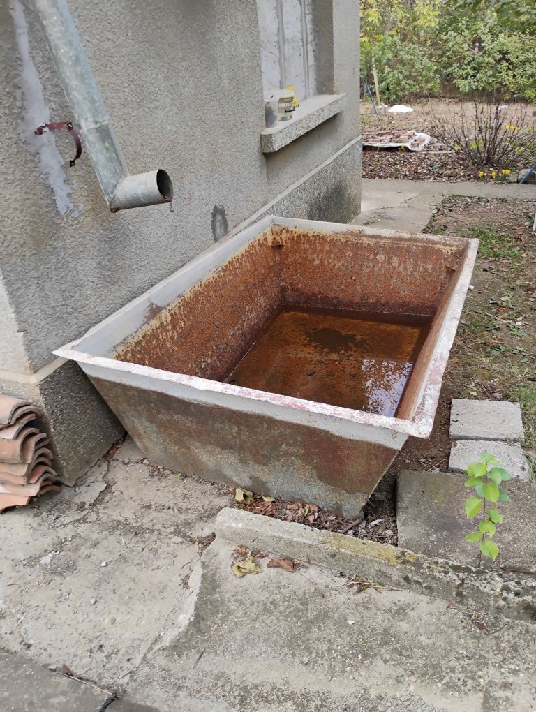 Продавам 2 броя варници