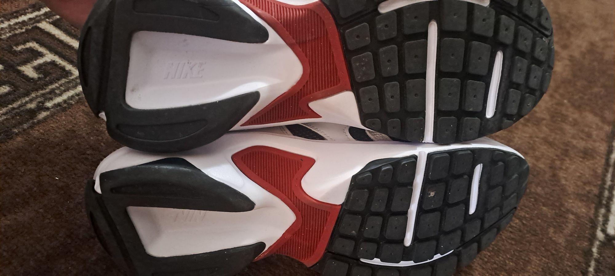 Дамски маратонки Nike