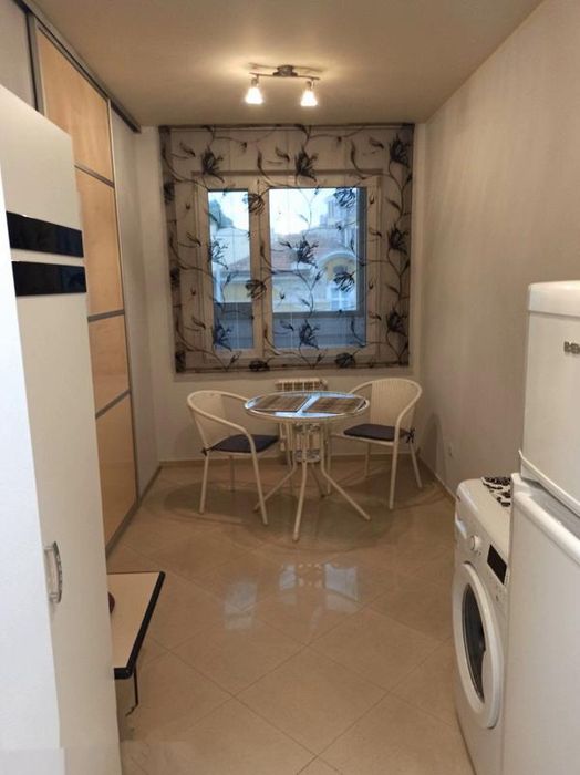 Двустаен, под наем, Център-ЦУМ