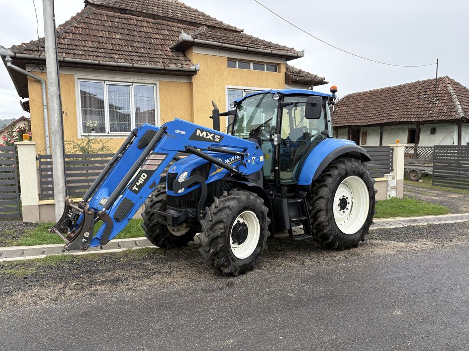 Tractor New Holland T 5.105  vopsea originala stare exceptionala