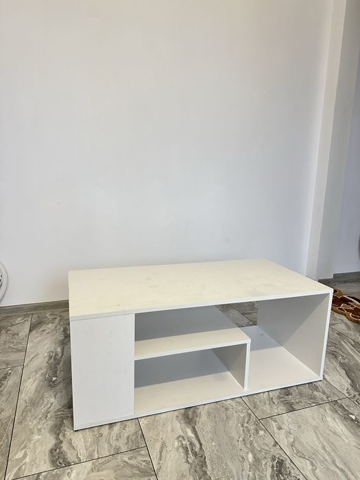 Masuta de cafea alba