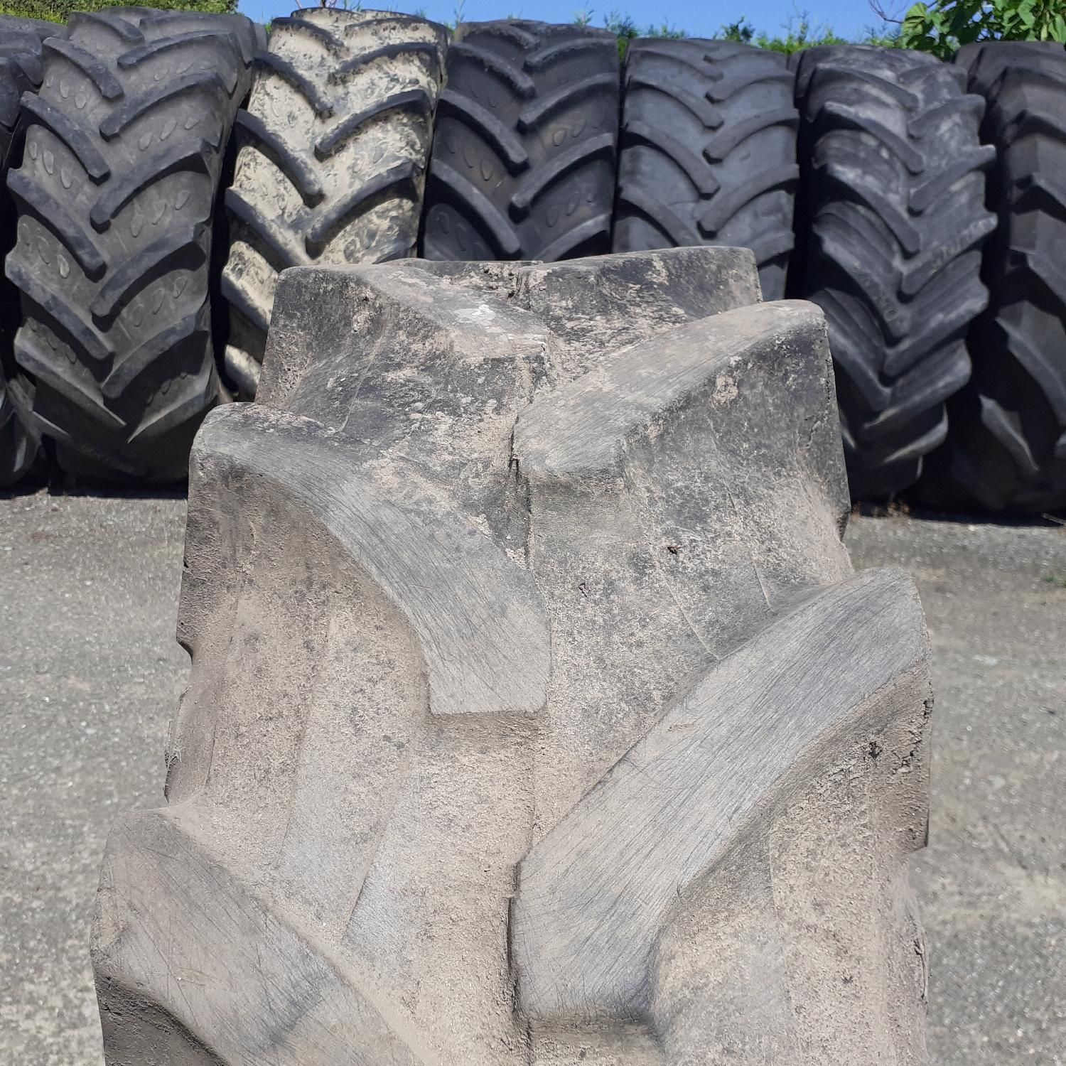 Cauciucuri 12.4R20 Pirelli Anvelope Tractor Second Hand