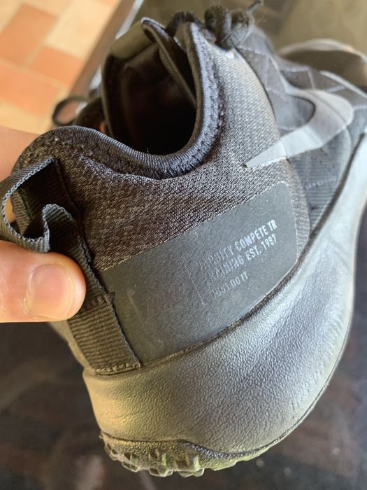 Nike pret negociabil