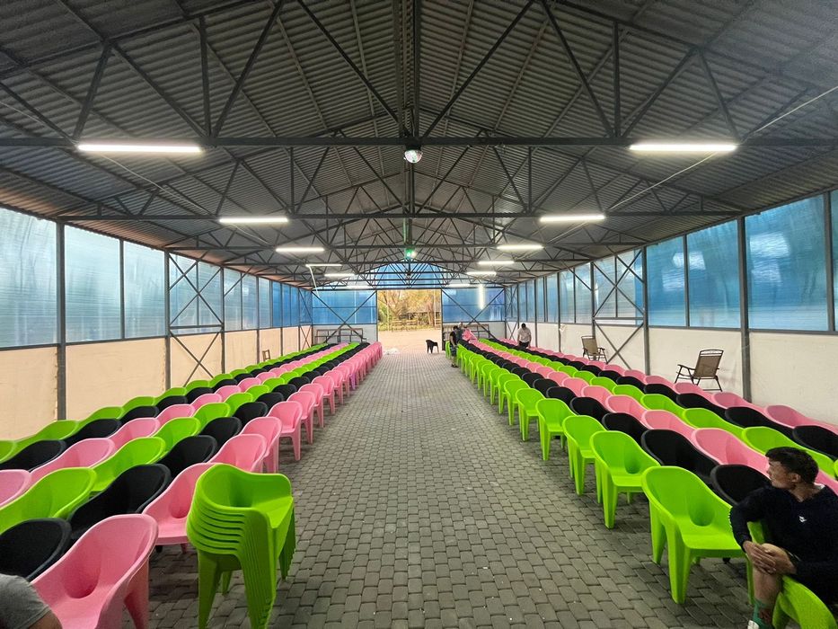 Пластиковые стулья премиум качества по отличным ценам