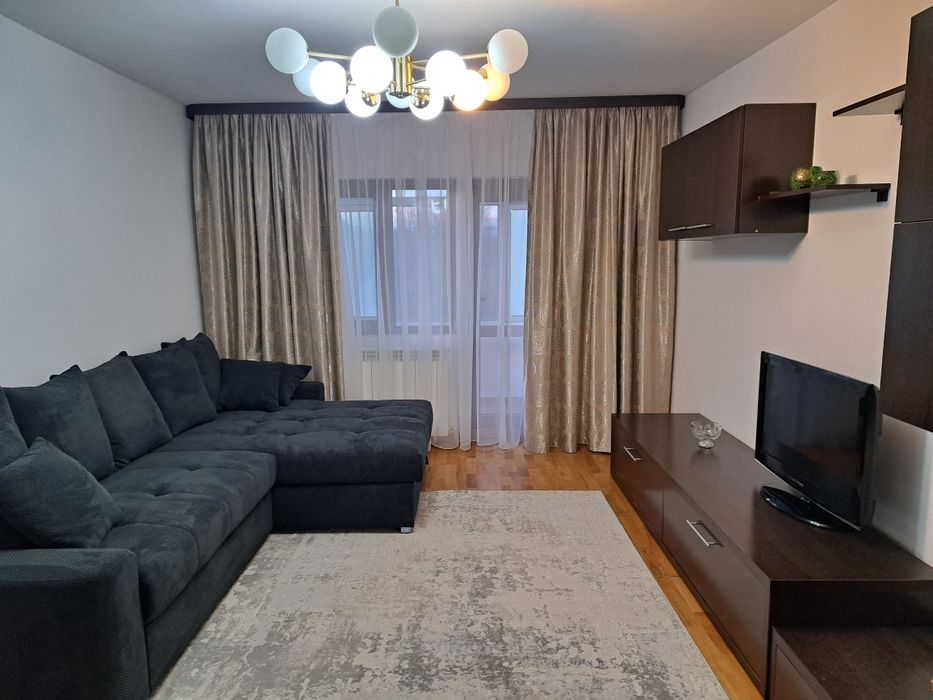 Inchiriez apartament 3 camere complet mobilat si utilat