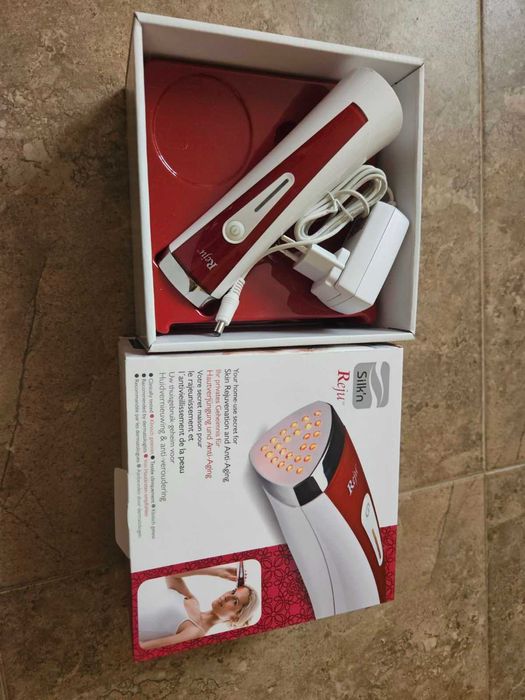 Уред за лифтинг и подмладяване чрез LED светлина "Silk'n Reju"