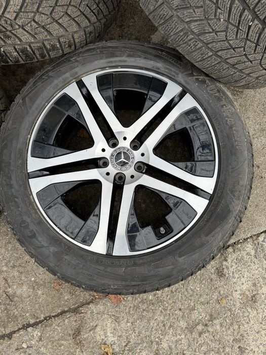 Mercedes Benz GLS GLE 275/50/20 зимни гуми