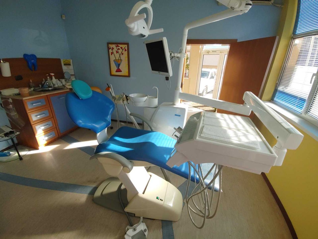 Дава се под наем Офис в Перник, Изток - 35 кв.м за 204 € - Снимка #1