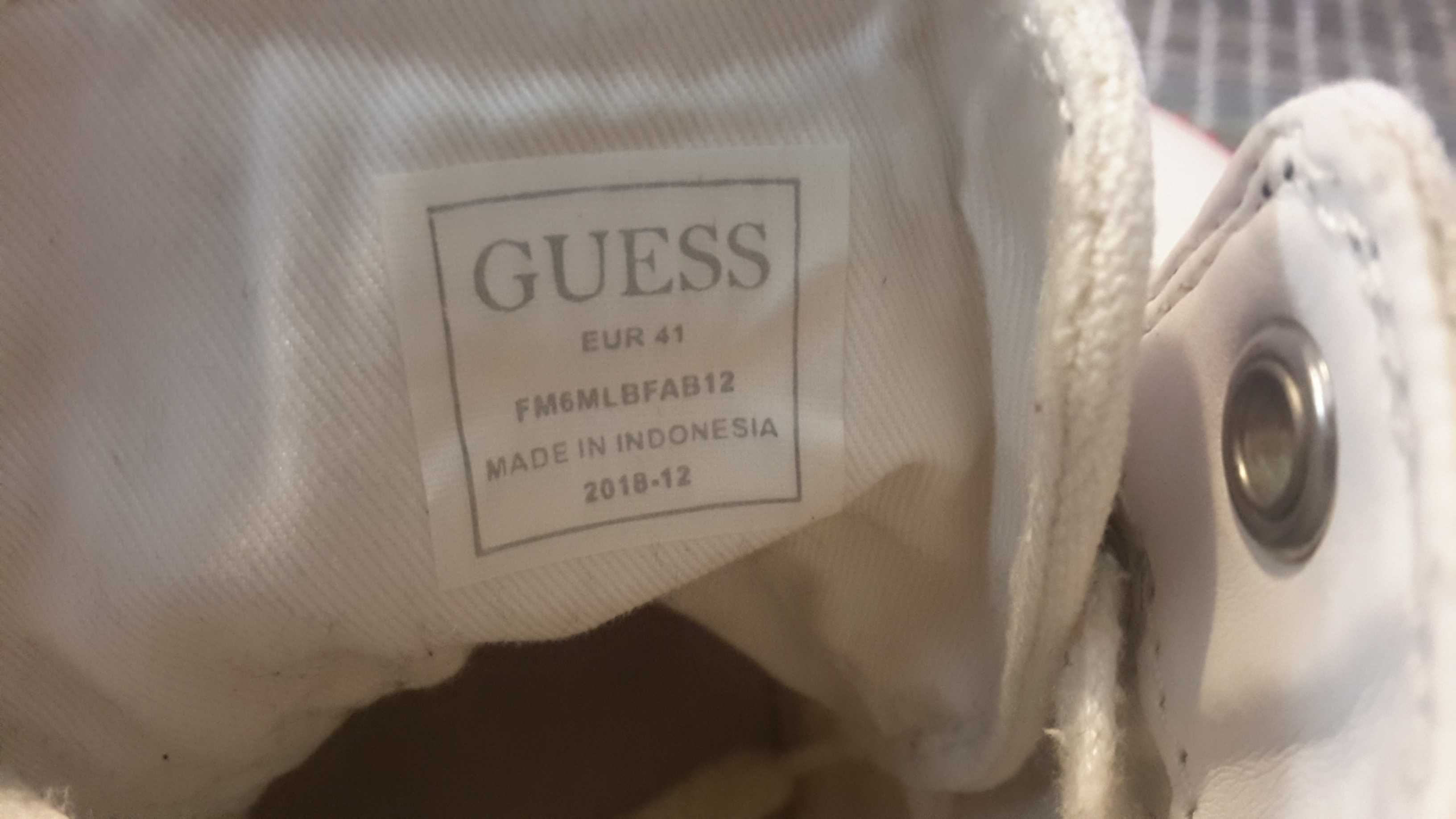 Уникални мъжки кецове GUESS