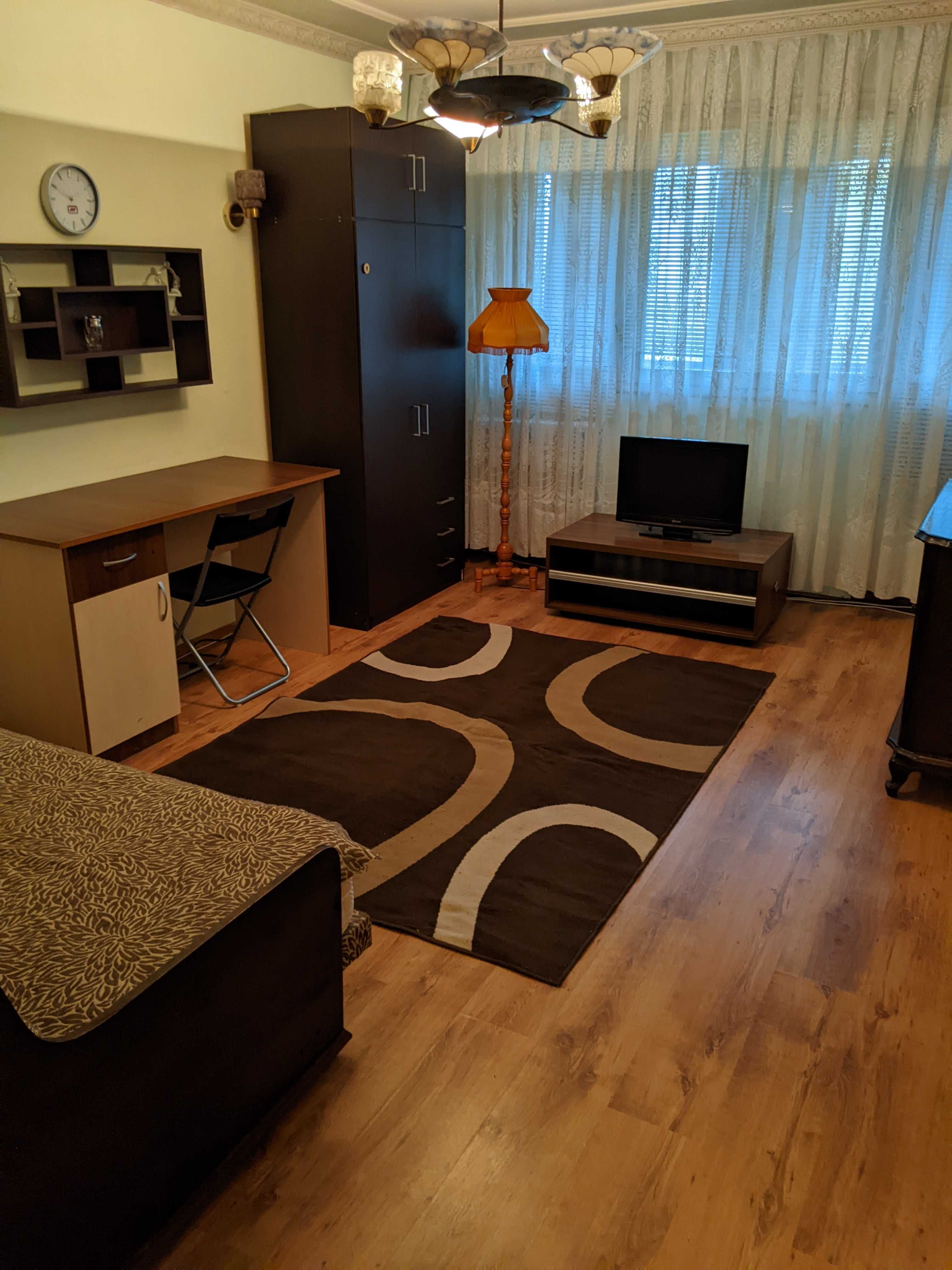 Închiriez Apartament 2 camere in Drumul-Taberei Metrou