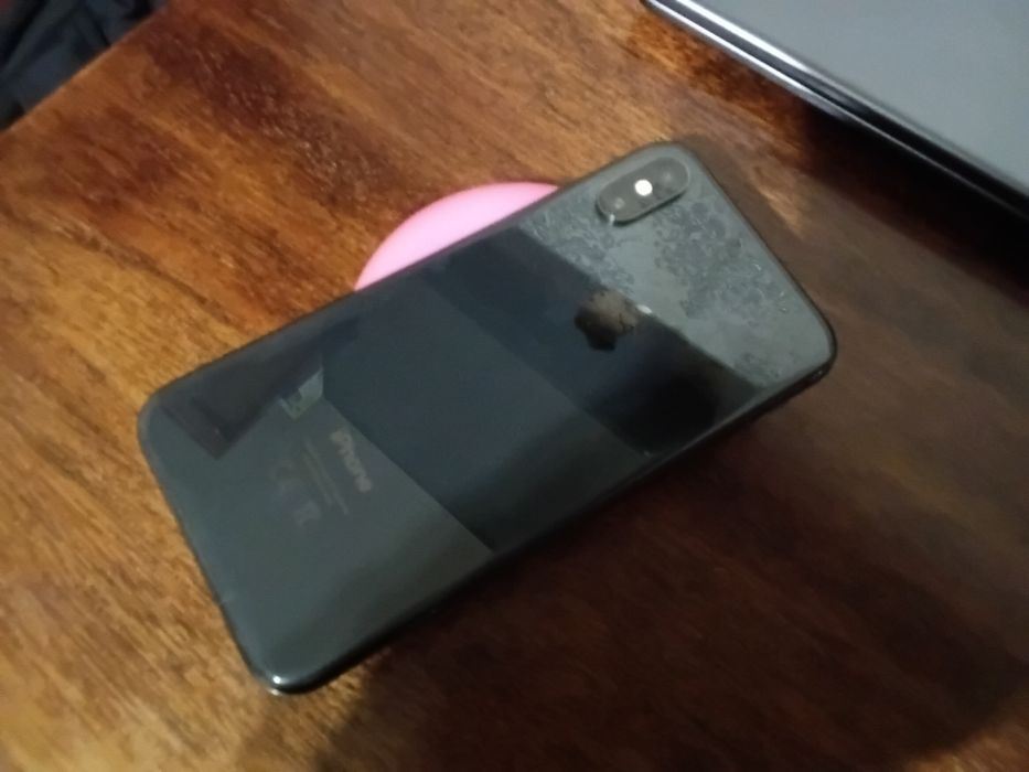IPHONe xs 256gb  80akb