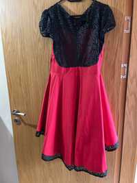 Елегантна червена рокля XL