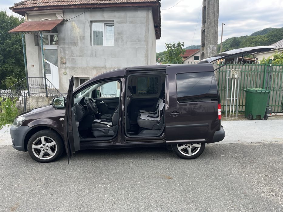 Vand VW Caddy 7 locuri
