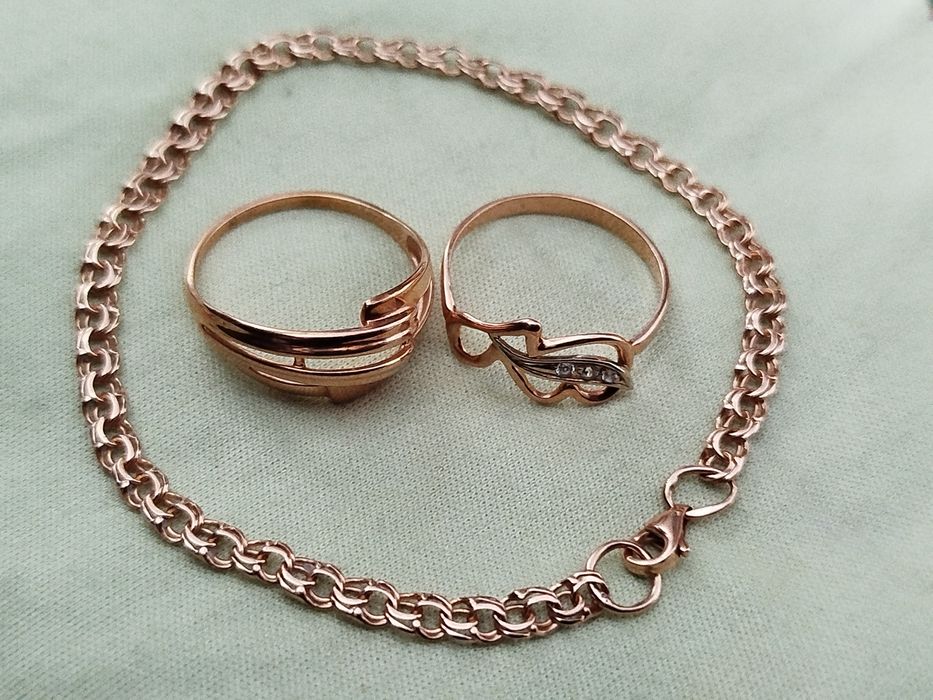 Продам женские золотые браслет России состояние идеальное