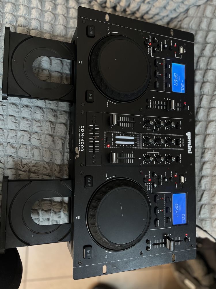 Consola Dj Gemini CDM 400