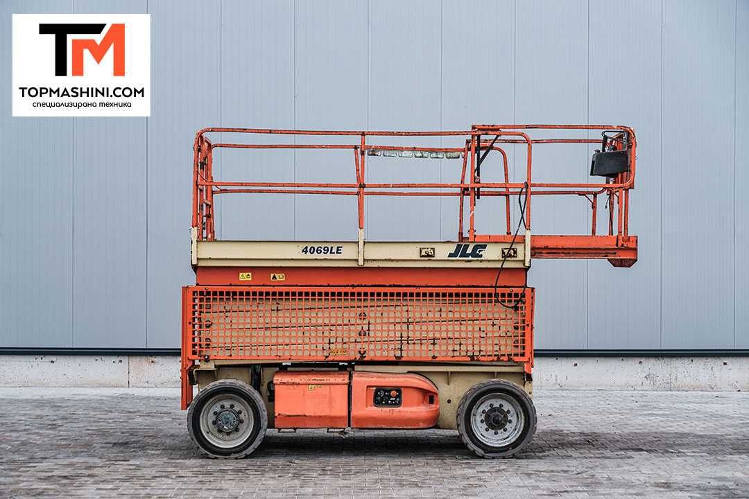 Ножична вишка JLG 4069LE