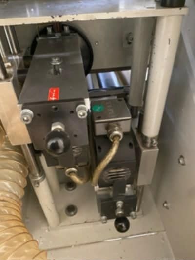 Кантираща машина hebrock