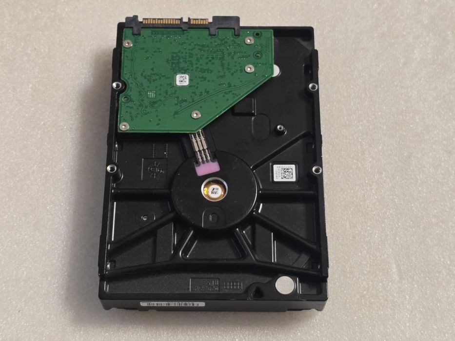 Hard disk desktop Seagate 2TB 64MB Cache SATA3 ST2000DM001