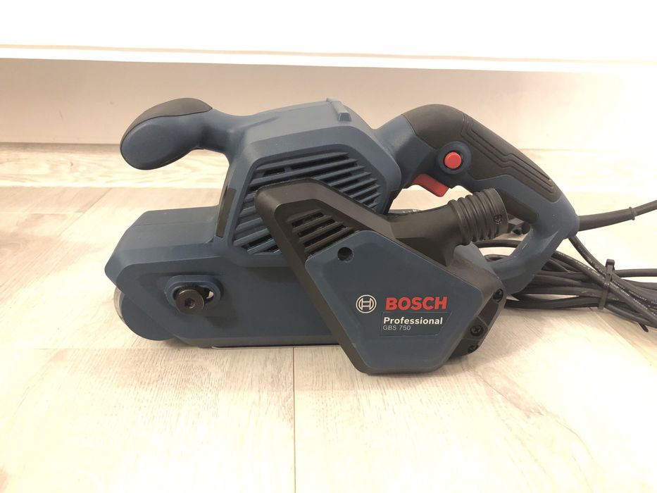 Slefuitor cu banda Bosch GBS 750 putere 850 W